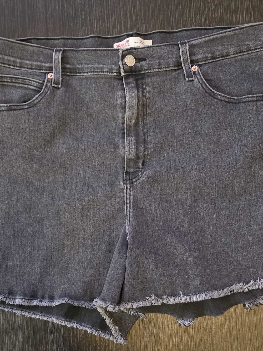 Signature by Levi Strauss Black Wash High-Rise Denim Shorts Plus
